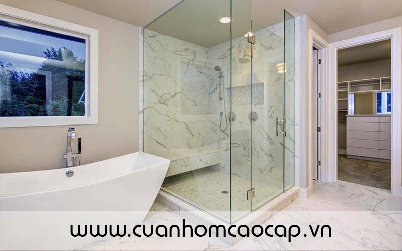 Với tính năng tăng cường độ an toàn, độ bền cao và độ sáng bạt cao, vách tắm kính sẽ mang đến cho bạn không gian tắm hoàn hảo nhất. Trang trí phòng tắm của bạn với vách tắm kính cao cấp để có một trải nghiệm tắm đầy đủ và thoải mái.